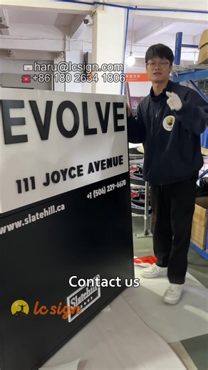 Chain stores need tall signs that get noticed. Our pylon signs are built to last, easy to install, and perfect for multiple locations. DM us for bulk orders. #pylonsigns #chainsigns #signmanufacturer #usbusiness #franchisesigns