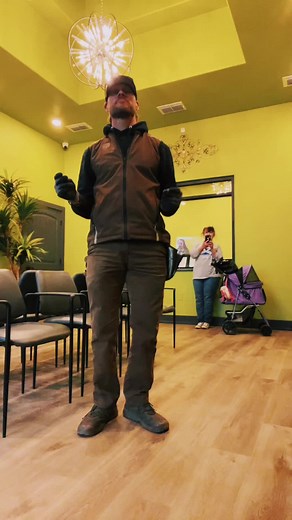 Meet Russell Butler: The Dancing UPS Guy Bringing Joy and Smiles | Heartwarming Interaction