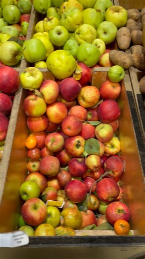 Appreciation post for the beautiful produce in the Community Market 🧡 | Ballard Food Bank