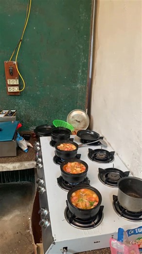 ai chưa đc ăn mỳ cay lần nào thì có thể ra ăn 1 lần nhé 😊😊😊😊 | Sua Vaj