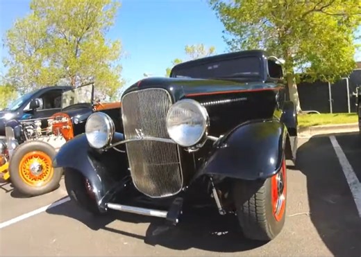 7.7K views · 1K reactions | 1932 Ford Deuce Coupe Vintage & Classic Cars | Auto Linto | Facebook