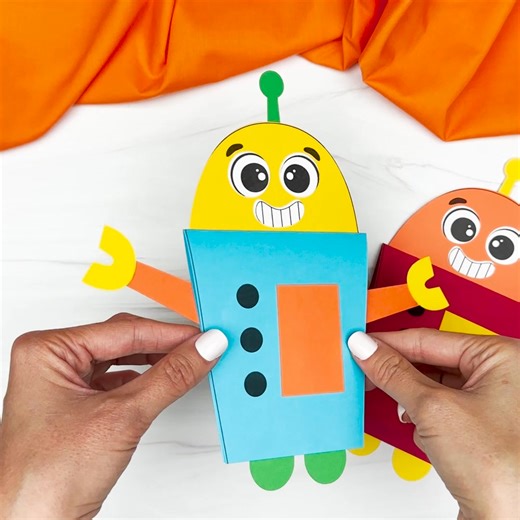 Give kids some paper, scissors, and glue and they can make Dad or Grandpa this adorable robot card for Father's Day! Give kids some paper, scissors, and glue, and they can make Dad or Grandpa this adorable robot card for Father's Day! | Simple Everyday Mom