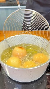 This wonderful cupcake is perfect for your afternoon coffee, it’s super dry and delicious! | I'm Diego