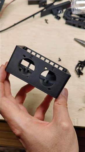 Removing supports from this #3dprinted #enclosure #diy