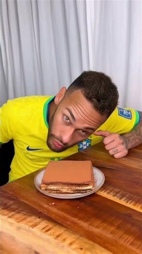 Why us Messi taking my CHOCOLATE CAKE?😭❤️🍰~ CHEFKOUDY #football #ronaldo