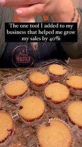 Crazy right? 🧁 before we get into it -Comment “cupcake” for the link to join my Cupcake Hustle Bootcamp and learn all things cupcakes and how to make them profitable !! That one single question helped my per spend average per customer increase by 37.6% What that means is this. Each client on average was spending about $213. Adding on the “would you like to add cupcakes?” Question brought that average up to $293.08 Here how I did it. Feel free to steal my strategy When I send out the quotes, I i