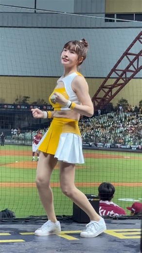 20251027 📷 峮峮🐱∣應援曲合輯💕 台灣大賽 GAME 5 #中信兄弟 #中信兄弟啦啦隊 #台灣大賽 #g5 #passionsisters #峮峮 #hashtag #應援曲 #嗆司曲 #主題日 | 夏亞