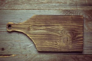 How To Seal A Wood Burned Cutting Board? - CraftsBliss.com