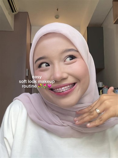 Soft Look Makeup Trends to Try for the Holidays