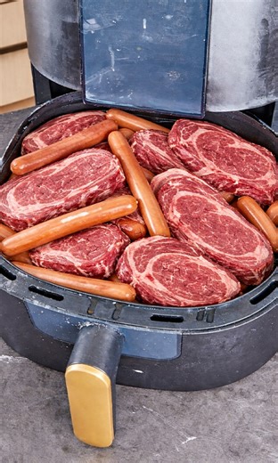 How To Cook Steak & Hot Dogs In The Air Fryer! | Eitan Bernath