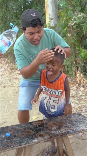 Outdoorfood SIMPLE But USEFUL Wow SMART IDEA Clean Your Face in Forest #forest #camping #outdoor
