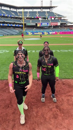 Baseball Game Fun in Philly with Dance Trending TikToks
