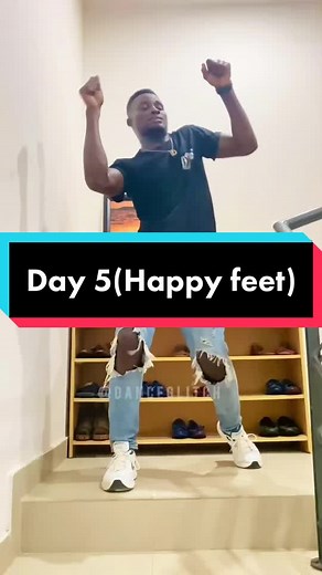 DAY 5; Attitude test 😂 Rate this over/100 #danceglitch #jwi #happyfeet #glitchyconcepts #glitchychoreo #legwork