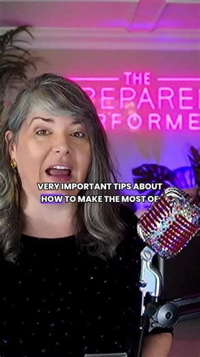 Molly Mahoney * Social Media * Ai Marketing * Sales * Speaker on Instagram: "You know when you meet someone at a live event, and the convo is 🔥... but then you awkwardly fumble around with a QR code or some random app and lose the vibe entirely? Yeah, no thanks. Let’s make it personal and powerful. In my recent convo with Ginna Tassanelli on her podcast (and OMG was it GOOD), I shared one of my favorite ways to turn in-person connections into real relationships without killing the magic. It’s c