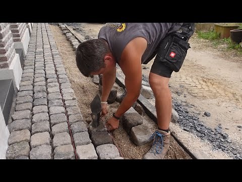 Properly paving with natural stone | using the unbound construction method