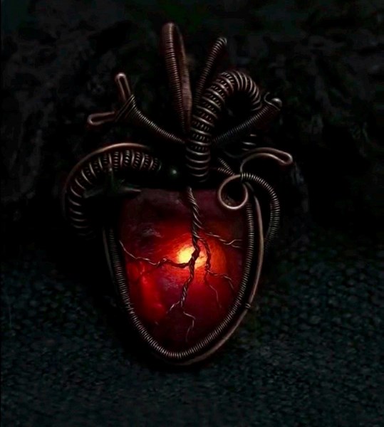 Wire Wrapped Anatomical Heart Beat Pendant, Raw Garnet Necklace, Glowing LED Crystal Jewelry, Gothic, Steampunk Jewelry - Etsy Canada