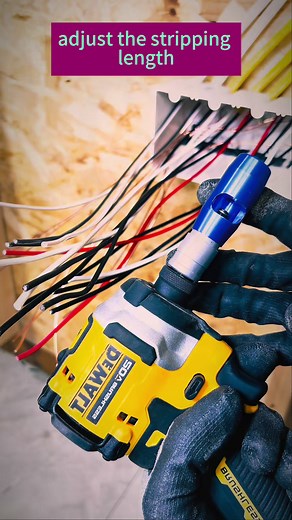 If you can't strip wires well, or you're tired of stripping wires by hand, you can try this new wire stripper. Strip wires easily and quickly. It's a great tool.#electriciantools #electricianlife #electrictools #tools #wirestripper #electriciansoftiktok #electrical #electric #wire #wirestrip #electrician