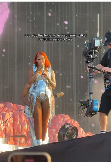 Summer Walker Live at Wireless Festival 2025