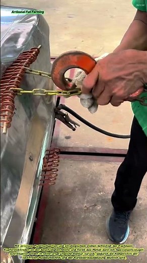 Ausbeulen von Dellen im Kofferraumdeckel mit der Kupfer-Schweißtechnik