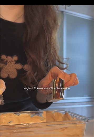手作りティラミスと日本のチーズケーキの作り方