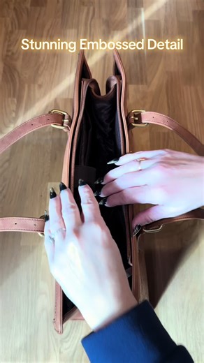 LOVEVOOK Leather Laptop Bags for Women. The embossed details are gorgeous and you can carry everything you’ll need in the large capacity sizes. Separate Laptop ad tablet pockets, cup holders inside, and pockets for organizing. #lovevook #laptopbags #lovevooklaptopbag #tiktokshopjumpstartsale #fanfavoritedeals