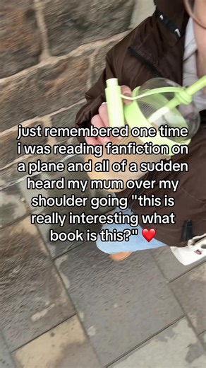 Embarrassing Fanfic Moments: Reading on a Plane