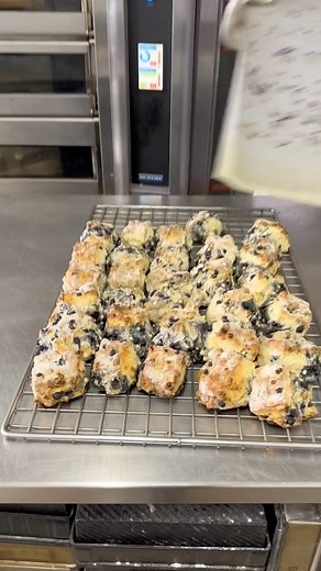 Step-by-step guide to baking perfection 🙌👩‍🍳Blueberry & White Choc Scones edition! 🫐 | Bakers Delight