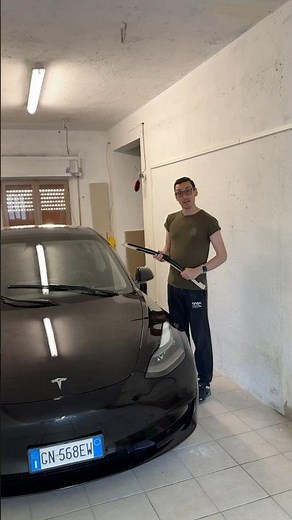 MANUTENZIONE PERIODICA DI UNA TESLA