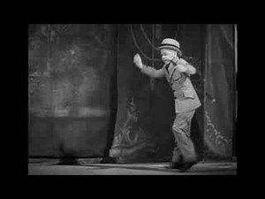 Mickey Rooney in Broadway to Hollywood (1933)
