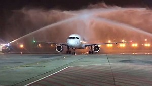58K views · 1.6K reactions | A water cannon salute welcomes us to Terminal 2, Delhi Airport! | GO FIRST | Facebook