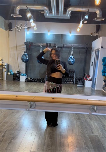 🖤🪷 private belly dance classes in London & online.