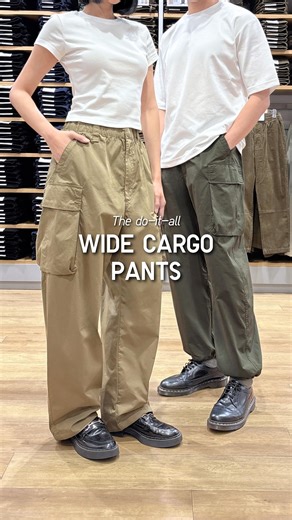 UNIQLO Indonesia on Instagram: "BARU! Celana Kargo Lebar dengan adjustable drawstring di bagian hem untuk pilihan styling siluet lurus ataupun rileks. Tersedia dalam 4 pilihan warna yang bisa kamu dapetin di UNIQLO APP & Toko UNIQLO terdekat! #UniqloIndonesia #UniqloLifeWear"
