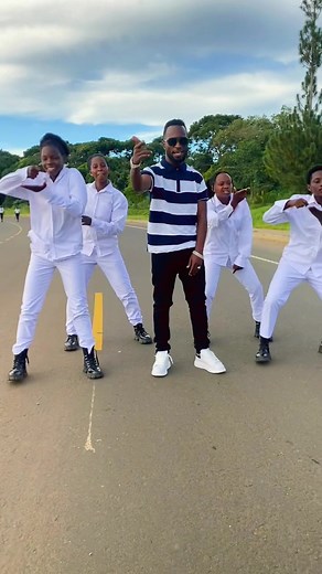 Jolly Banger Dance Challenge | Mike Wine Pyrex Dancers