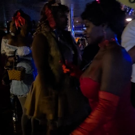 Crystal Harris on Reels | Facebook