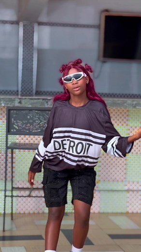 Angel Morgan Dance Challenge with Empologoma by Nandor Love