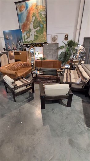 troc.com Lille Wasquehal on Instagram: "Enfilade vintage en teck NATHAN FURNITURE 183x45 h75cm 990€ Table basse vintage en ébène de macassar & verre fumé 124x63x40cm 190€ Salon vintage 3 pièces 990€ Cadre design en béton 104x104cm 190€ Lampe style Tiffany 449€ Tabouret corde 40 & 25€ Chesterfield en cuir 490€ Prix DÉGRESSIFS tous les 30 jours! Pour toutes demandes, informations ou réservations merci de nous contacter de préférence par téléphone ☎️ au 0320458745 (éventuellement par message privé