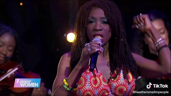 Heather Small performing Proud & Moving On Up live on Loose Women - Friday 12th August 2022 #HeatherSmall #Proud #MovingOnUp #ColourMyLife #LooseWomen