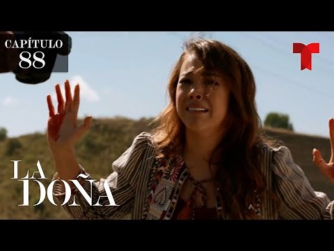 La Doña, Capítulo 88: Altagracia le salva la vida a Mónica | La Doña