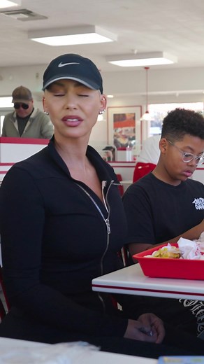 39K views · 764 reactions | Find out about the secret menu at In-N-Out in my latest YouTube video!   https://youtu.be/TEyG-_0WgrM?si=CfkpiooYADM2RcZd | Amber Rose | Facebook