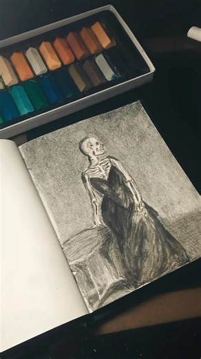 Drawing a Skeleton Bride Charcoal & Pastels Art Process #art #pastelart