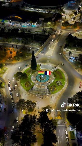 Marcando la diferencia ✨ rumbo a Urkupiña 2025, juntos bajo un mismo sentir. #ffacaporalesjuventudsansimon💙🤍♥️ #juventudsansimon💙🤍♥️ #bolivia #caporal #camilogora #cholitas_ffacjss🔥🪽 #machos_ffacjss🐉 #tikas_ffacjss🌸✨ #achachilas_ffacjss🐲✨ #ñustas_ffacjss👑✨ @Camilo Gora @Juventud SS 💙🤍❤️ @Juventud San Simon Madrid @Tropa de Cholitas🔥🪽| FFACJSS @Tropa de Machos 🐉 | FFACJSS @T'ikas 🌸✨ | FFACJSS @Achachilas 🐲✨ | FFACJSS