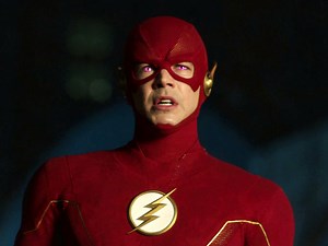 🎬 Flash y el Team Flash se enfrentan a una de las 4 Fuerzas "Psych" portador de la "Sage Force". Clip en español latino de (#TheFlash ⚡ 7x05) | All comics