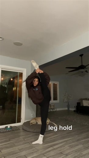Advancements in Leg Hold Techniques for Dancers