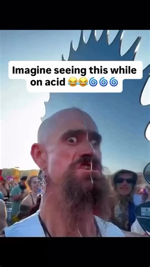 the vine on Instagram: "Festivals combine strobing lights, rapid movement, and dramatic visual effects—elements that neuroscientists note can significantly heighten sensory perception. When someone encounters an unexpected or unusually animated character in this environment, the brain can momentarily exaggerate the scene, making it feel larger, brighter, or more surreal than it truly is. This response is rooted in how humans process novelty and motion in high-stimulation settings, especially dur