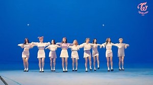TWICE、『TT』M/V Behind | K-POP 韓流ドラマ