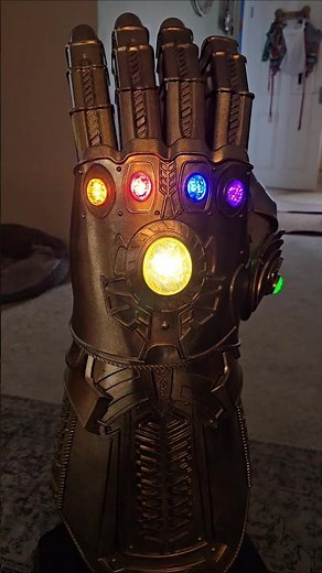 This full size, metal Infinity Gauntlet has to be seen to be believed #Thanos #Avengers