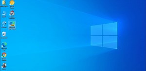Windows 11の下部固定タスクバー、ハッキングすれば上部に変えられるって