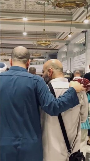 The bond we need in our life#makkah #bonding #bond #friends #goals #realtionship #umrah #haij #2026
