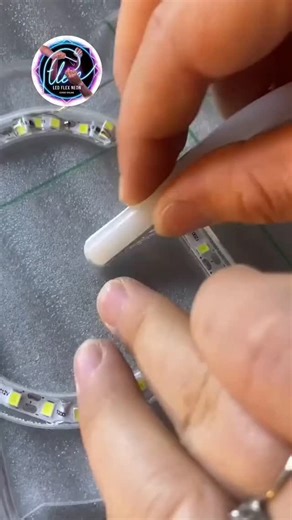 4.9K views · 4.2K reactions | @led.flex.neon "Emprender con Neon Flex desde 0" en el link del perfil #ledsign #neonlights #neonsign #letrerosneon #neonflex | led.flex.neon | Facebook