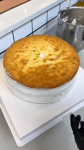 54K views · 73 reactions | Cake tutorials, cake making, a baker's daily life, creative cakes, learn to bake with me | Cake Make Tips | Facebook